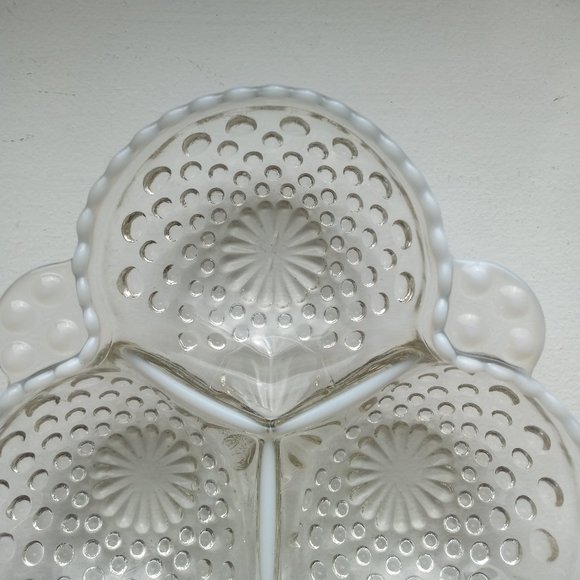 Vintage Anchor Hocking Three Section Hobnail Clear Opalescent Moonstone Dish - Picture 5 of 12